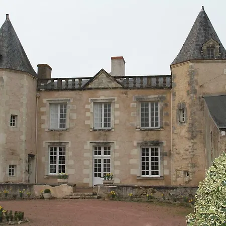Le Logis De La Foret Sainte-Verge